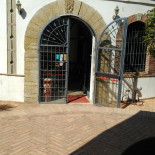 The Castle Extérieur