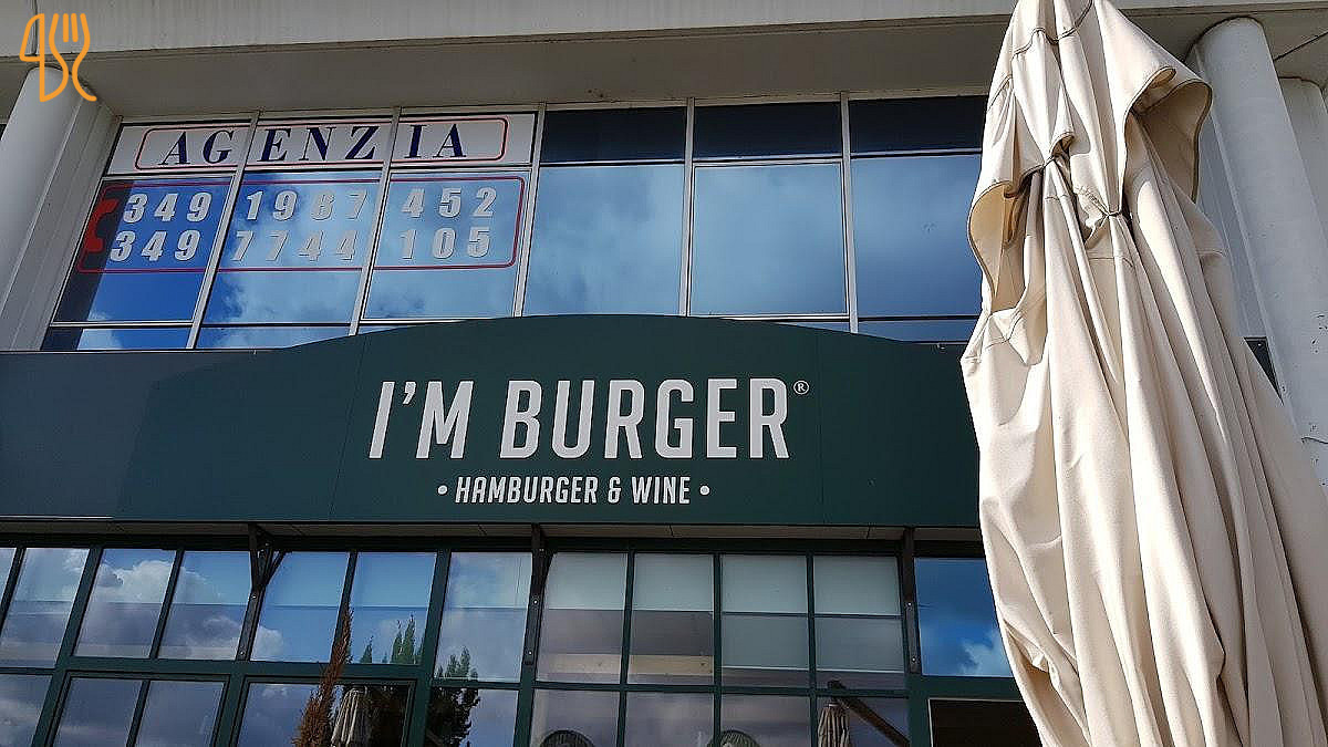 I'm Burger Exterior