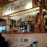 Pomm Focaccia&cocktail Dentro