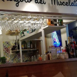 Pomm Focaccia&cocktail Dentro
