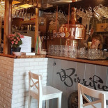 Pomm Focaccia&cocktail Dentro