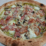 C’è Pizza Per Te food
