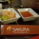 Sakura Nourriture