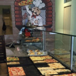 Strapizzami Outside