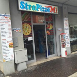 Strapizzami Outside