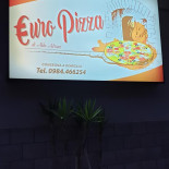 Euro Pizza Extérieur