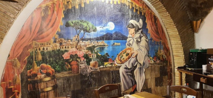 Antiche Mura Pizzeria inside