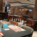 Roadhouse Pomezia inside