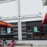 100 Montaditos outside
