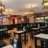 100 Montaditos inside