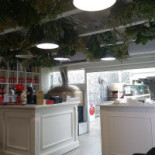 Pummarola Gourmet inside