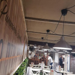 Pummarola Gourmet inside