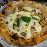 Pummarola Gourmet food