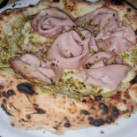 Pummarola Gourmet food