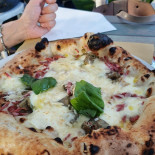 Pummarola Gourmet food