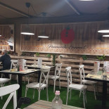 Pummarola Gourmet inside