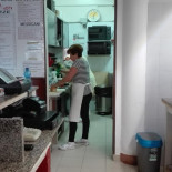 Pizza Lesta outside