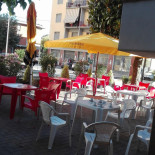Pizza Lesta outside