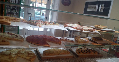 Pizzeria Time Out Di Lazzeri Samanta inside