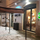 Kaboom Cafe' Exterior