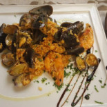 Calaluna Pizzeria A Ravenna food