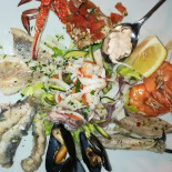 Calaluna Pizzeria A Ravenna food
