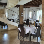 Trattoria La Vecchia Reggio inside