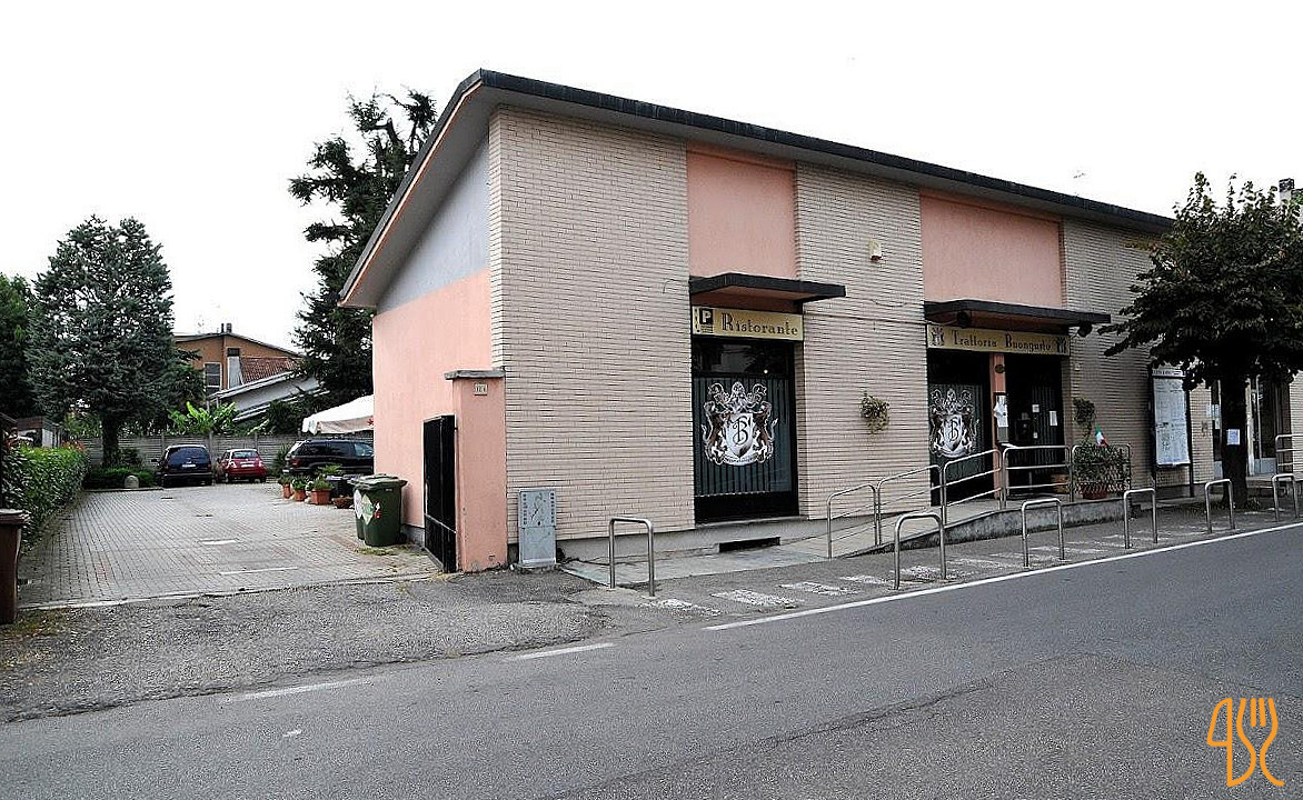 Chiuso Exterior