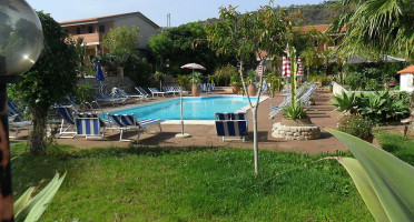 Residence Heaven outside