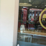 M Bun Slow Fast Food Rivoli Dentro