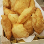 Le Crescentine Di Novella food