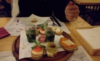 Binario 7 food