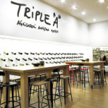 Velier Store À l'intérieur