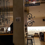 Velier Store À l'intérieur