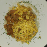 La Cave Des Amis food