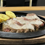 La Cave Des Amis food