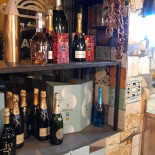 Mangià À l'intérieur