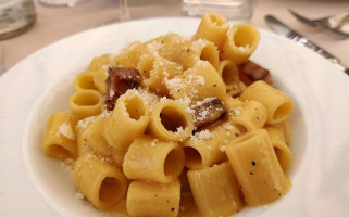 Rimessa Roscioli food