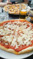 La Nuova Piazzetta food