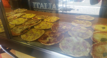 La Pizzetta (ponte Di Nona) food