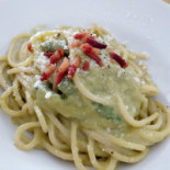 Lo'steria Nourriture