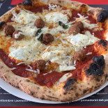 Ami-pizza Nourriture