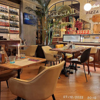 Comodo Mercato Trevi inside