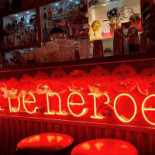 Changes Pub À l'intérieur
