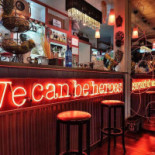 Changes Pub À l'intérieur