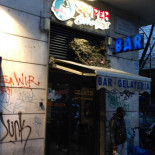 Supergelo outside