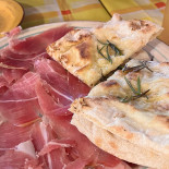 Dar Bruttone Nourriture