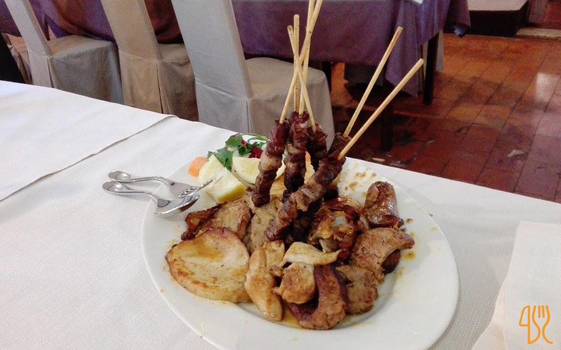 Casale 900 Comida