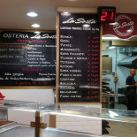 Pizzeria La Sosta inside