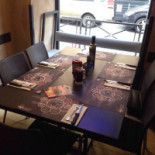 T-bone Station Dentro